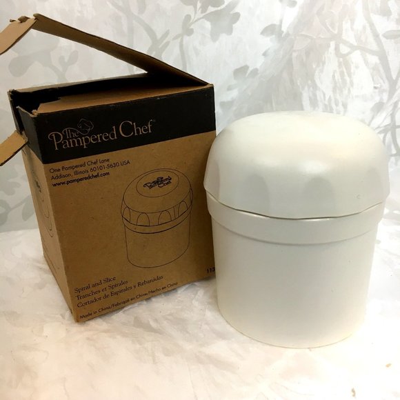 Pampered Chef Spiral & Slice #1136 Round Plastic Pampered Chef Spiral & Slice #1 - Picture 3 of 10